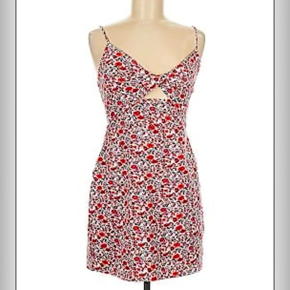 Abercrombie & Fitch Dresses & Skirts - NWT Abercrombie & Fitch Twist-Front Cutout Mini Floral Dress Size Medium